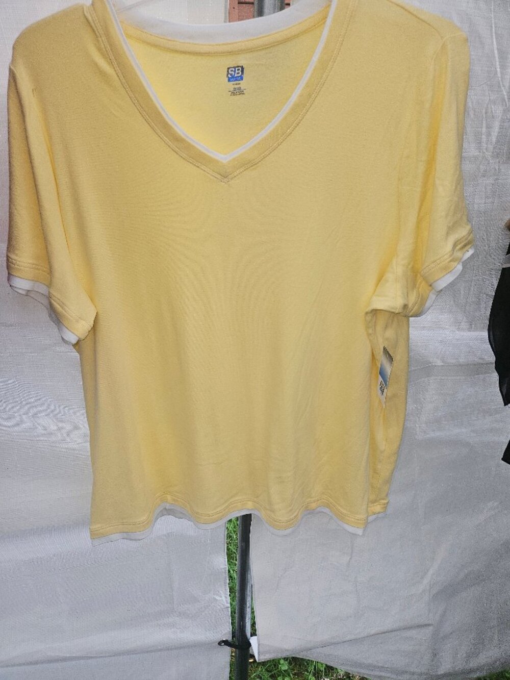 SB Active Yellow V-Neck T-Shirt Size 3X